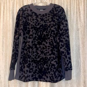 All In Motion Animal Print Sweatshirt Sz M